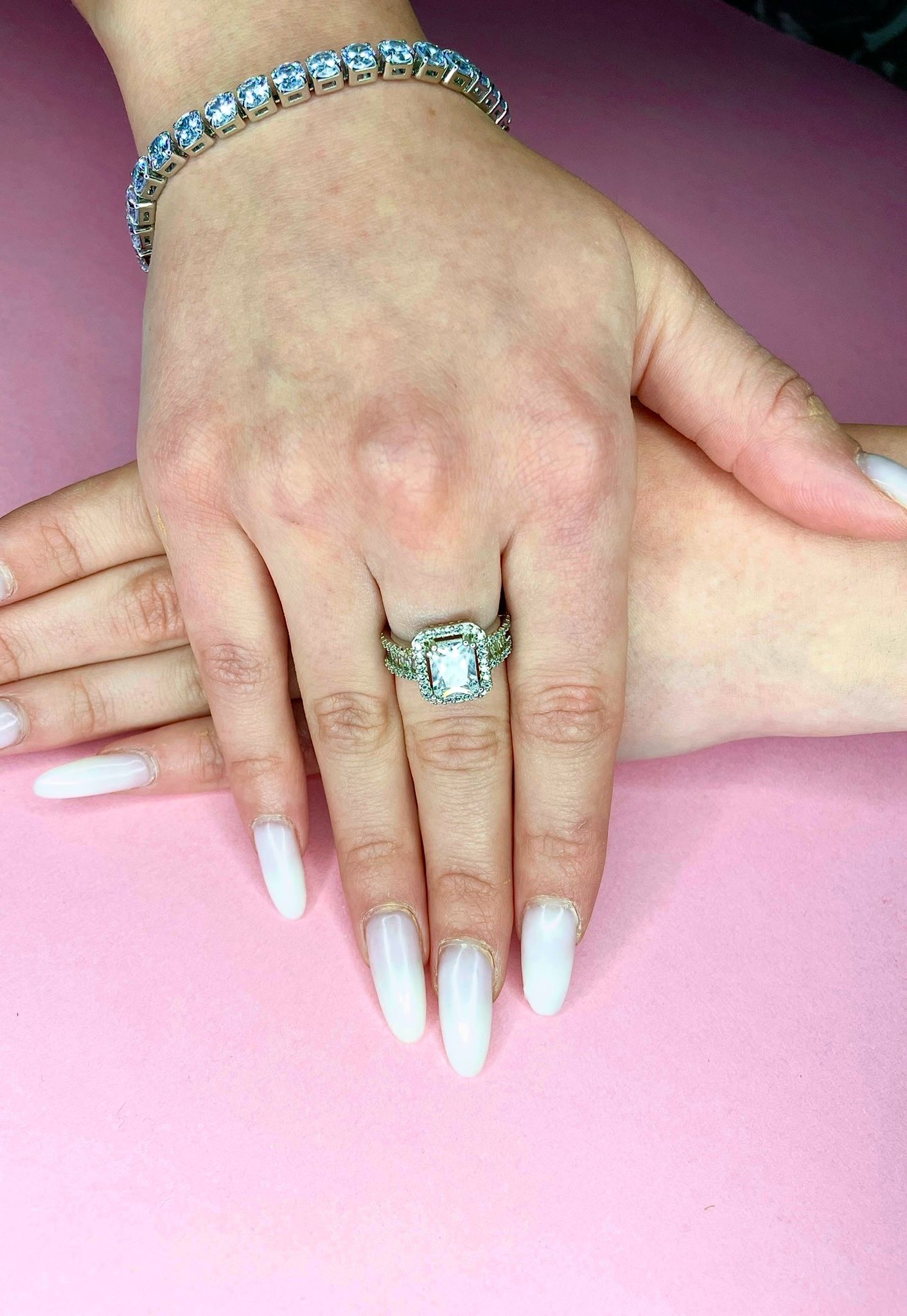 Inel Cu Pietre Argintiu Reglabil