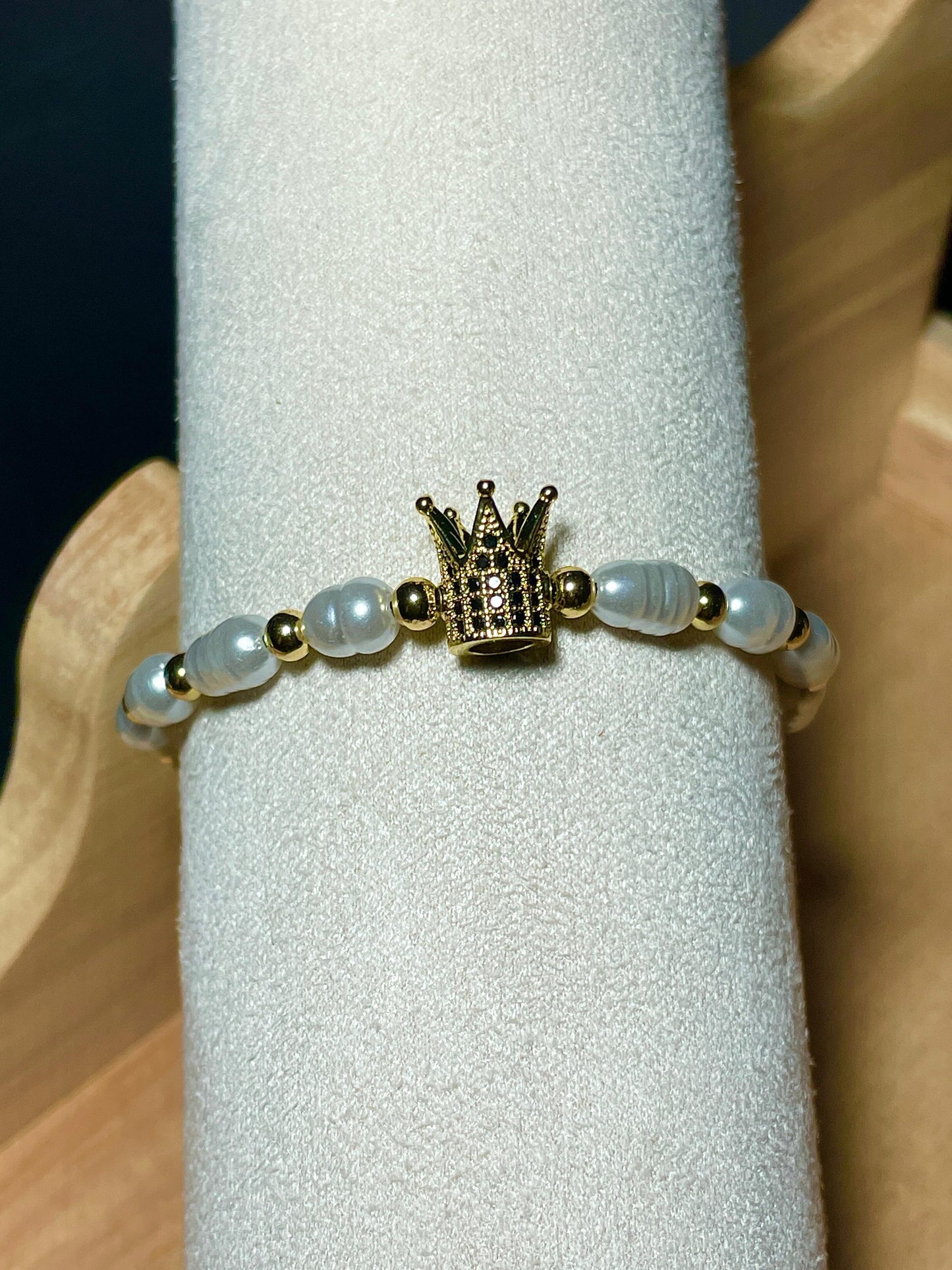 Bratara Reglabila White Crown